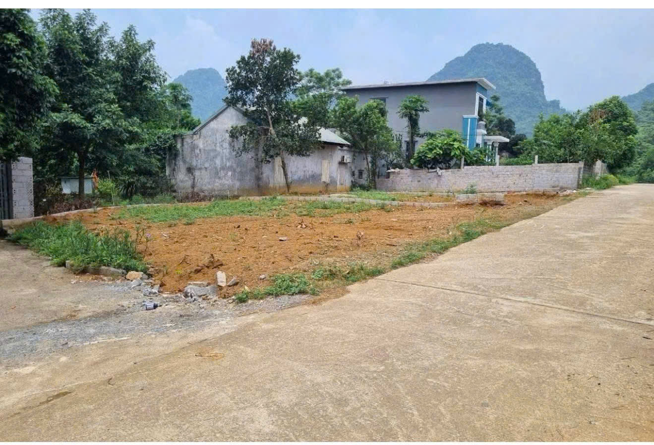  Đất đẹp sẵn sổ công chứng , 100m ra nhà văn hoá, 800m ra chợ Đồi Sim 