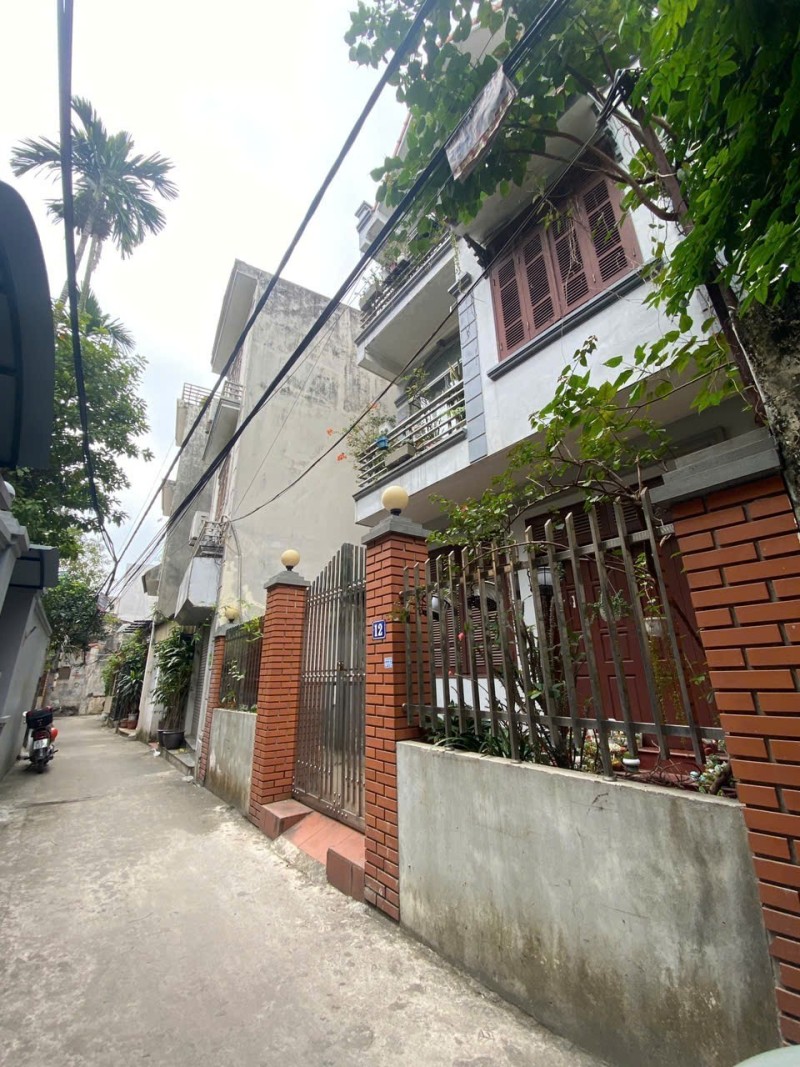  BÁN NHÀ THẠCH BÀN – 82M² – MT RỘNG 8.1M – NGÕ THÔNG – GẦN TRUNG TÂM 
