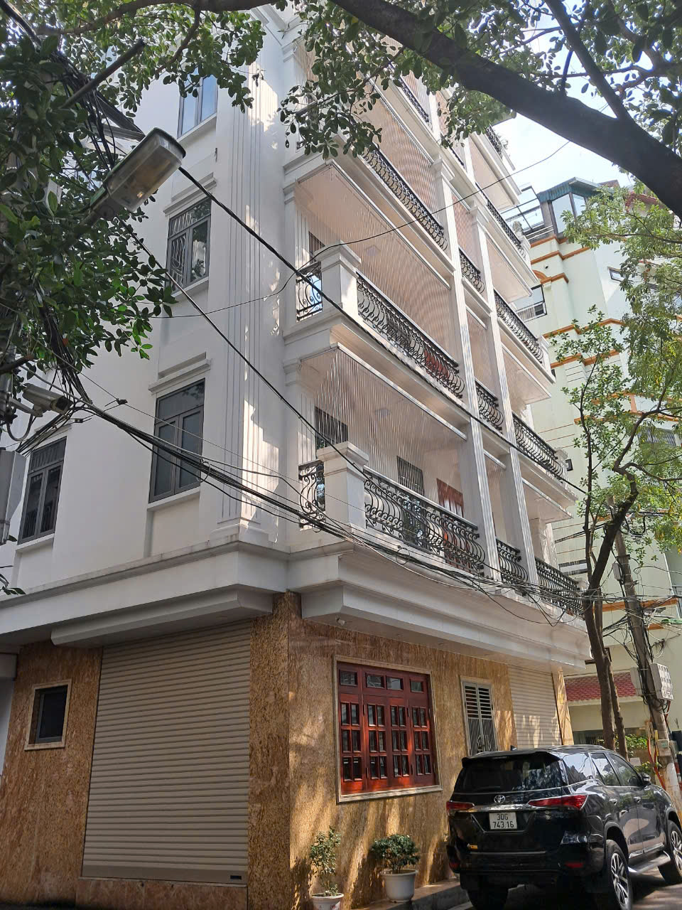  BÁN NHÀ KHU NGỌC HÀ, Ô TÔ VÀO NHÀ, MẶT TIỀN 8.6M, 122M, CHỈ 260TR/M 