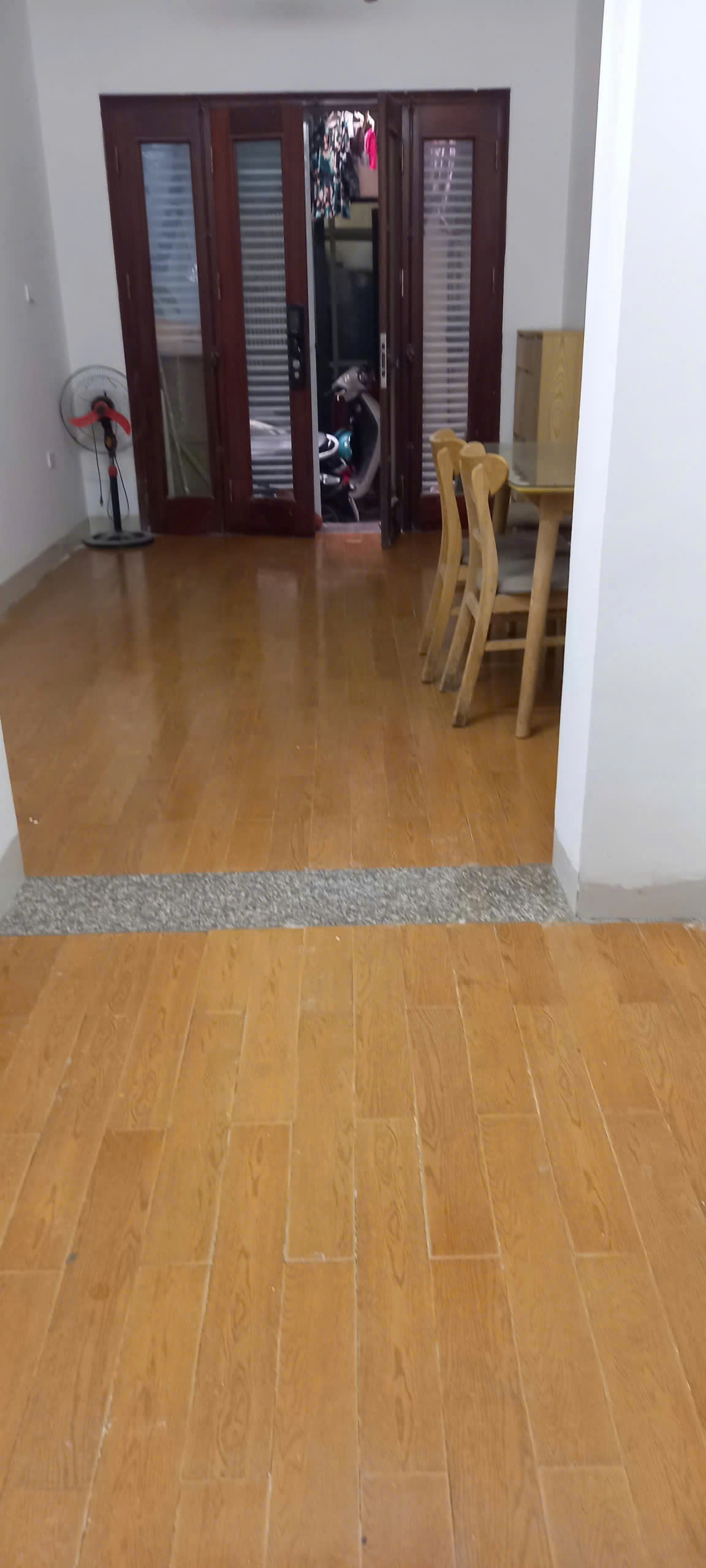  CHO THUÊ NHÀ CHÍNH CHỦ  FULL NỘI THẤT TẠI  LÊ DUẨN, KHÂM THIÊN , ĐỐNG ĐA HÀ NỘI 