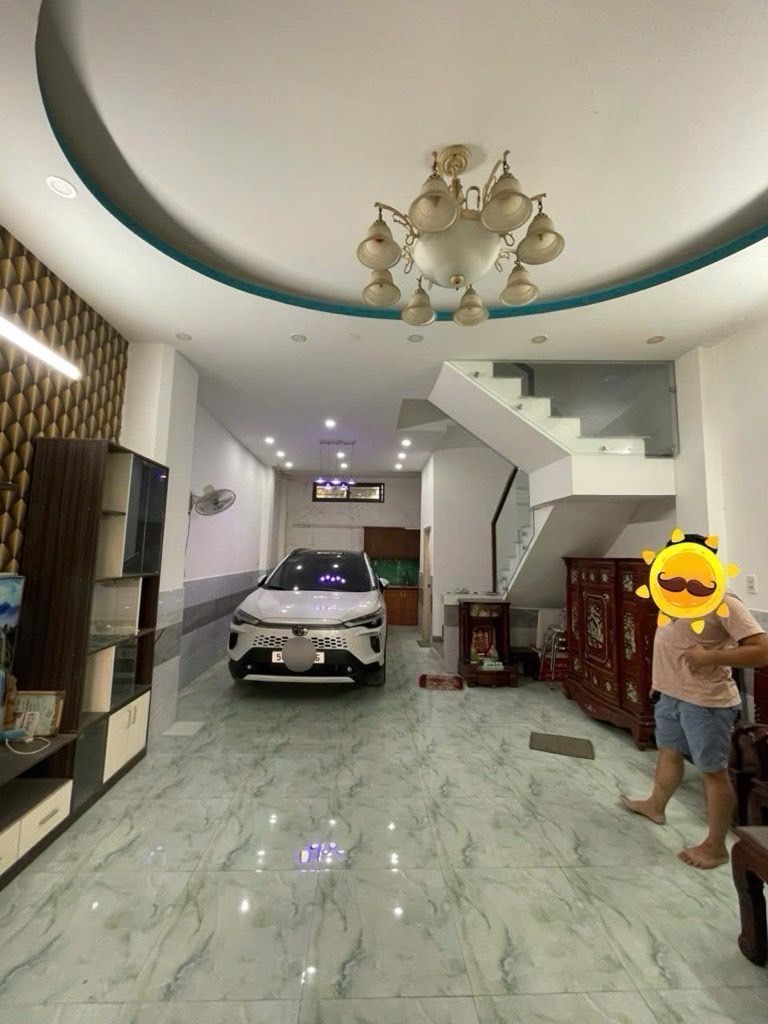  +  Kết cấu : Nhà đúc BTCT, 1 trệt 3 lầu , 4 phòng ngủ, 1 phòng thờ, 3wc ,  phòng giặt, sân phơi, bancon,  sáng thoáng. 