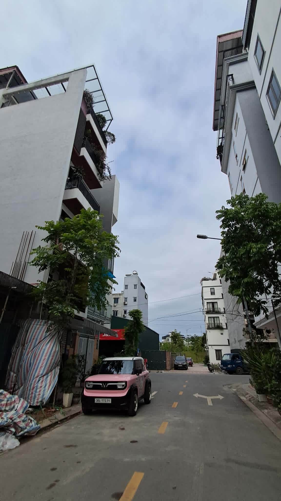  BÁN NHÀ ĐẤU GIÁ LONG BIÊN 80M2- 6 TẦNG THANG MÁY- VỈA HÈ- Ô TÔ TRÁNH- 1X TỶ 