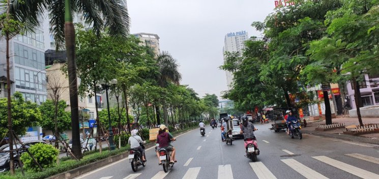 Bán Tòa Nhà VP Mặt Phố Bạch Mai 180m2 Mặt Tiền 7.5m 8 tầng, 1 Hầm Dòng Tiền 3.5 tỷ/năm 
