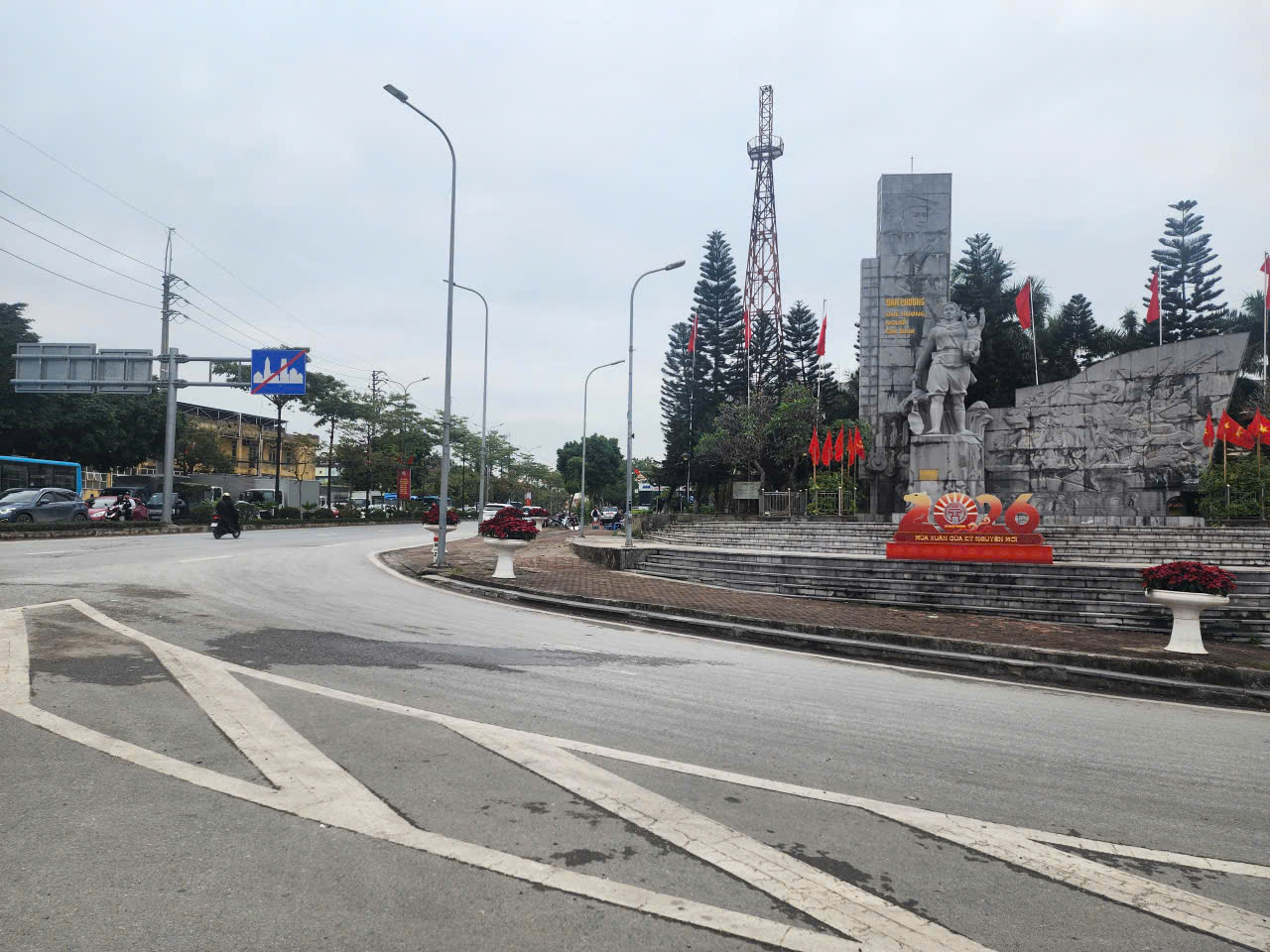  CẦN BÁN CĂN NHÀ 4 TẦNG MỚI TINH Ở THỊ TRẤN PHƯỢNG. HÀ NỘI.
NHÀ ĐƯỢC THIẾT KẾ HIỆN ĐẠI. 