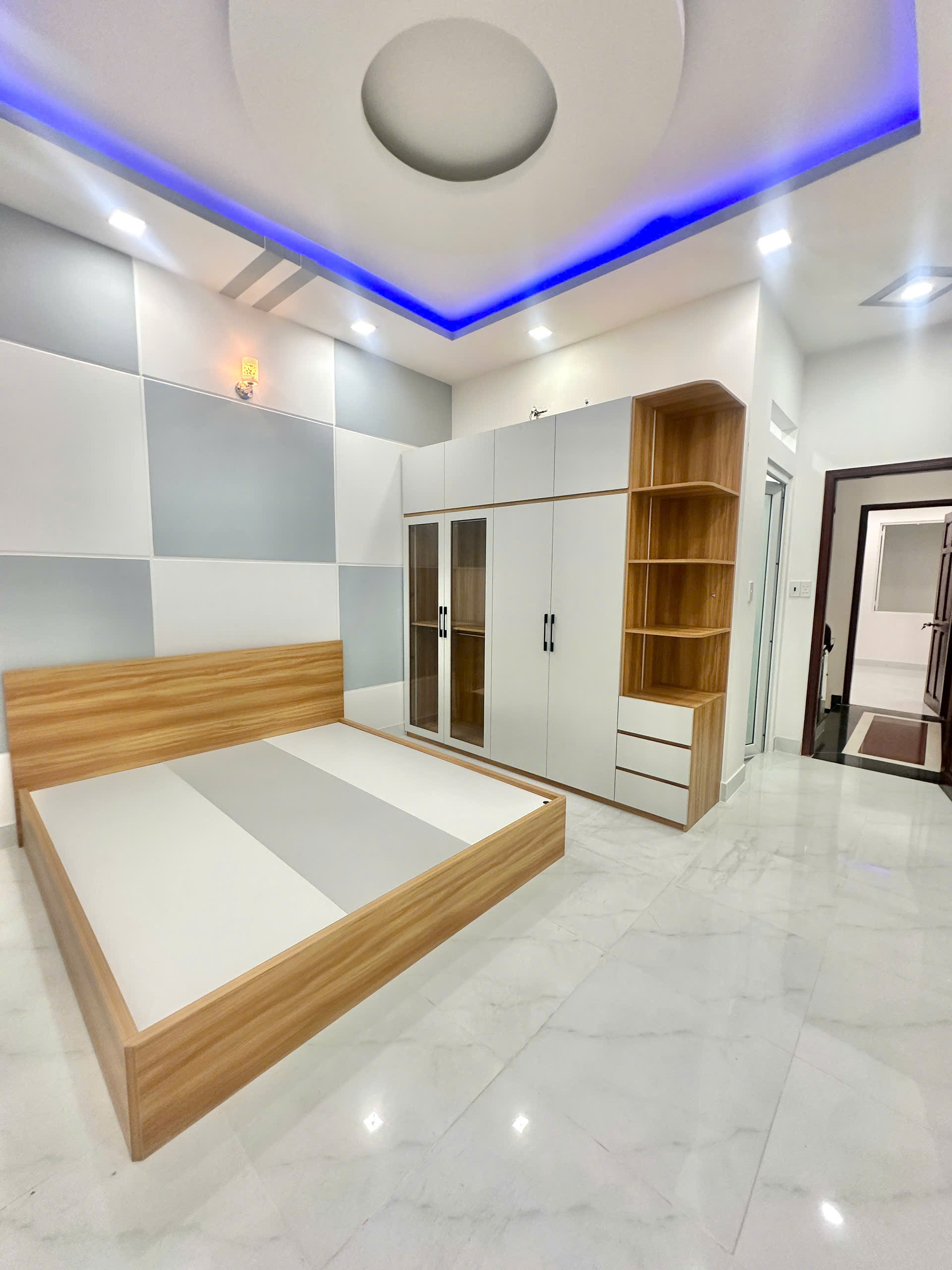  NHÀ 2 TẦNG - CHIẾN LƯỢC - HẺM XE HƠI - CHỈ 3 TỶ 