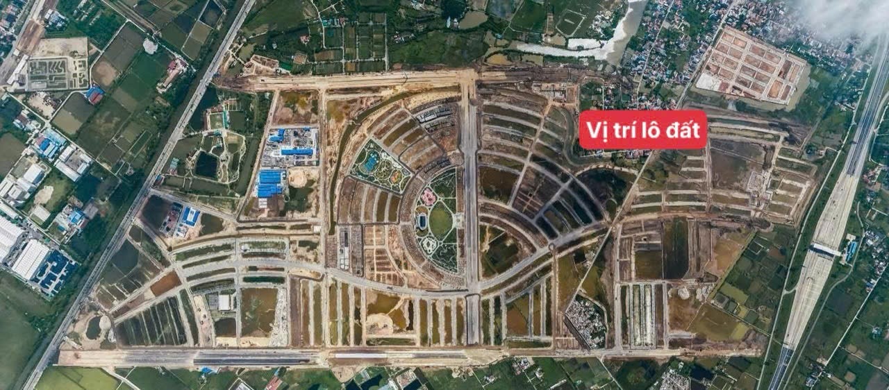  Bán lô đất vị trí cực đẹp cạnh dự án Vinhomes Dương Kinh. 