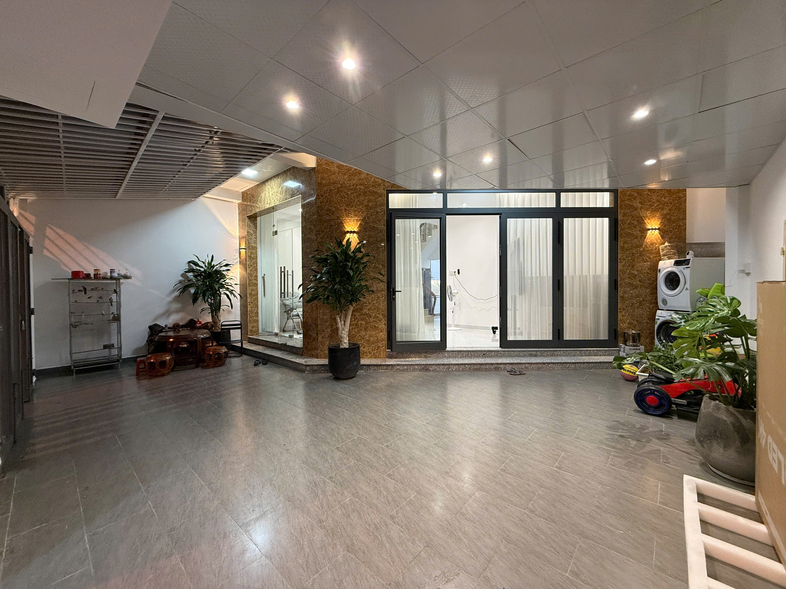  Bán nhà căn góc trung tâm Nha Trang đường Võ Trứ – Mạc Đỉnh Chi (gần biển ~1km) - DT: 47,5m² – DT sàn: 156,7m² -   Liên hệ : 0905.724.084 Ngoc Bich Land 