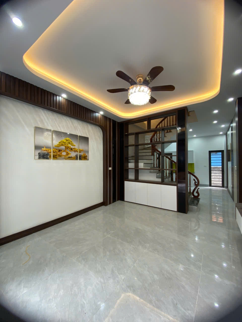  Bán nhà 4 tầng gần 50m2 cách Ngô Thì Nhậm 25m, oto vào tận nơi, Kỳ Bá, TP. Thái Bình, giá 2.9 tỷ, sổ đỏ chính chủ. LH: 0964386960 