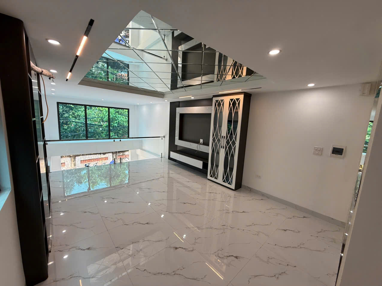  ???? Nhà đẹp Phúc Lợi – Long Biên, diện tích 52m2, có gara ô tô trong nhà, thiết kế hiện đại, sáng thoáng, chỉ 13,x tỷ. 