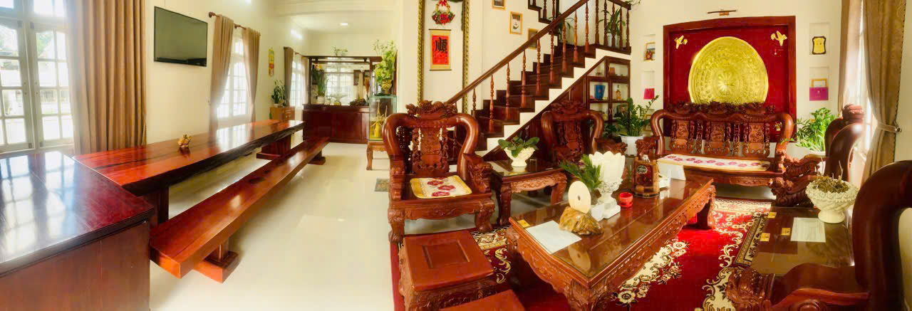  Cho thuê villa 8 phòng ngủ đường Hùng Vương phường 9 Đà Lạt giá 18 triệu/tháng 