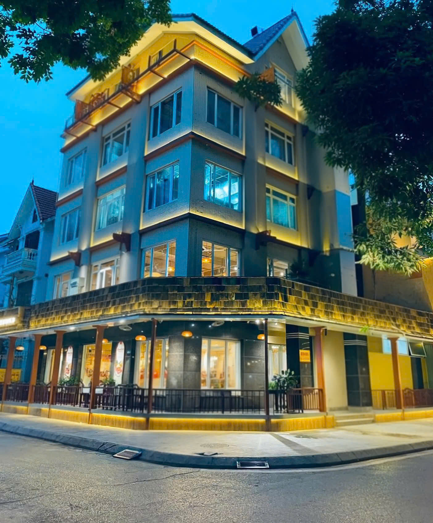  Cho thuê nhà căn góc, Hàng Gai, Hàng Hòm, Hàng Bông; 172m2* 5T -60 tr 