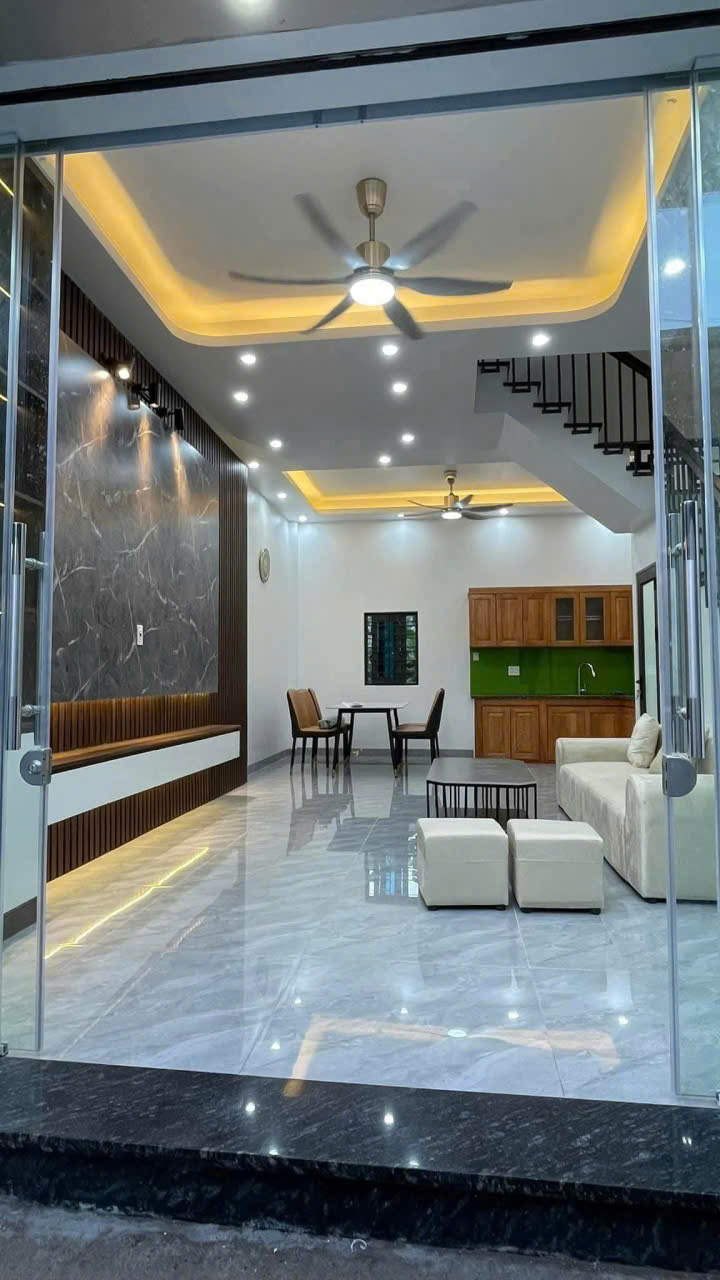 Bán nhà 3 tầng Nhị Châu Hải Dương 48m2 sát chợ giá chỉ 1 tỷ890tr 