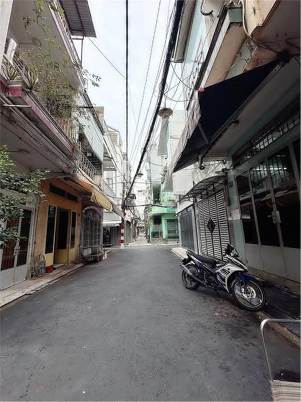  Nhà Đường Chấn Hưng Quận Tân Bình Phường 6 Cũ. 