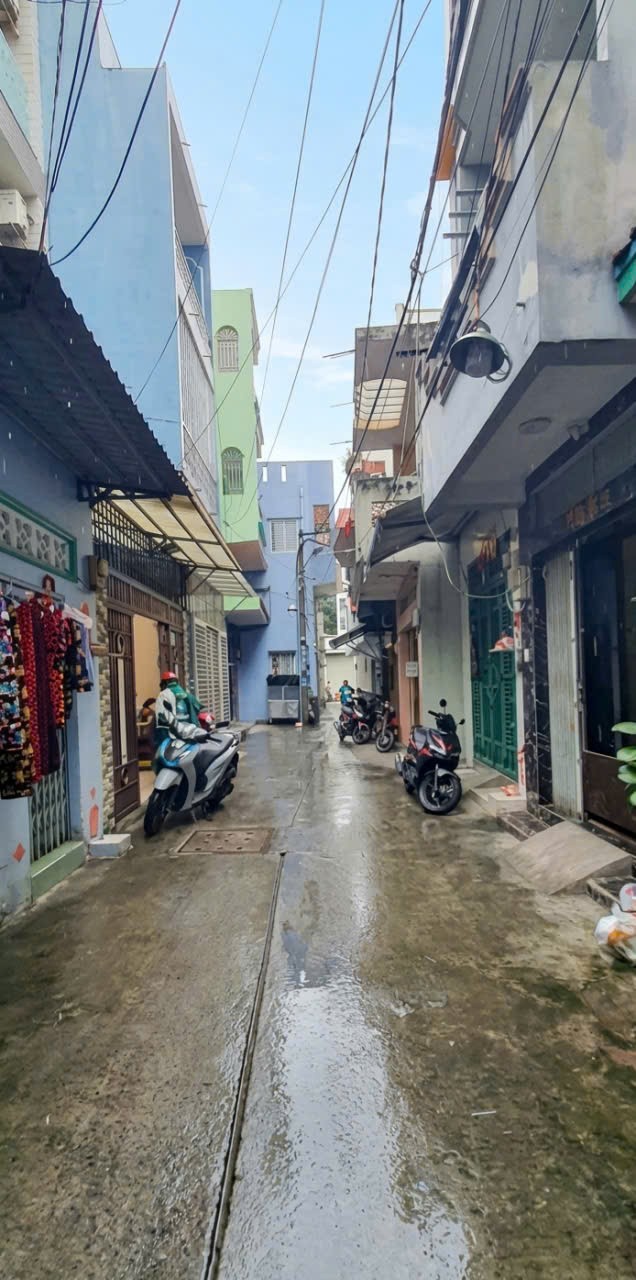  Nhà 2 tầng  gần Lò Siêu, Quận 11 – Chỉ 2,65 tỷ, vào ở ngay, giá hiếm khu trung tâm 