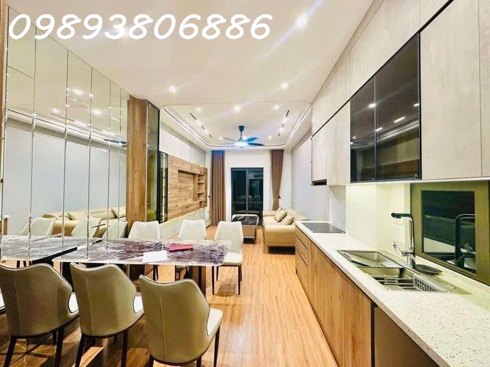  NGỌC THỤY - THÔNG HỒNG TIẾN KÉO DÀI - VÀI BƯỚC CHÂN RA OTO TRÁNH - GẦN CHỢ NGỌC THỤY - N.HÀ MỚI ĐỘC LẬP 1 CĂN - 2THOÁNG - CÓ CỔNG ĐỂ XE - TẶNG FULL NỘI THẤT - 4TẦNG - DT 43M - HƠN 10T.Ỷ 