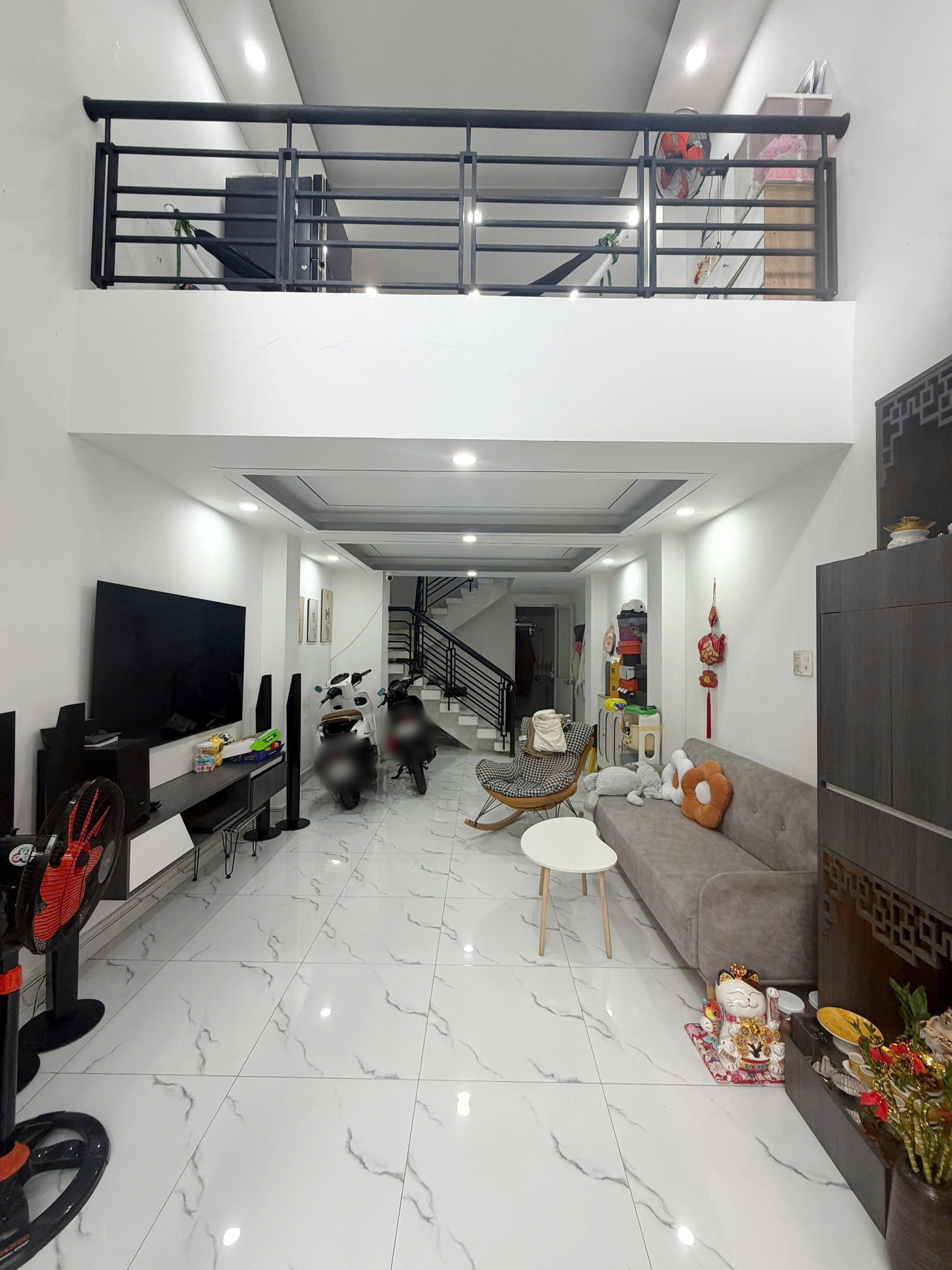  Nhà hẻm 115 Hưng Phú P8Q8 5p qua Q1,Q5, Giá : 7 Tỷ 200 Triệu (Thương lượng) 