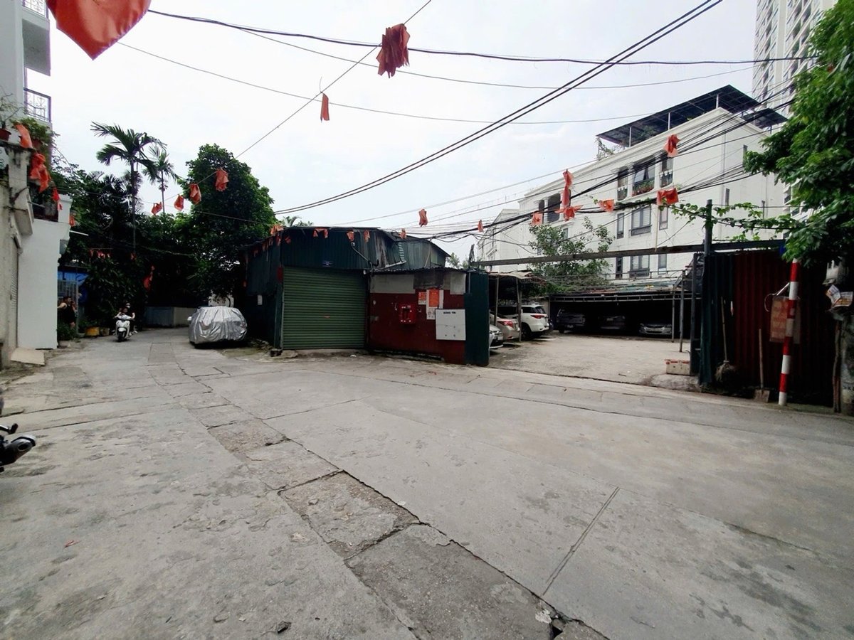  ????HIẾM - BÁN ĐẤT XUÂN ĐỈNH - GIÁ ĐẦU TƯ - CÁCH ÔTÔ ĐÚNG 15M - CHIA ĐƯỢC 3 LÔ ĐẸP 