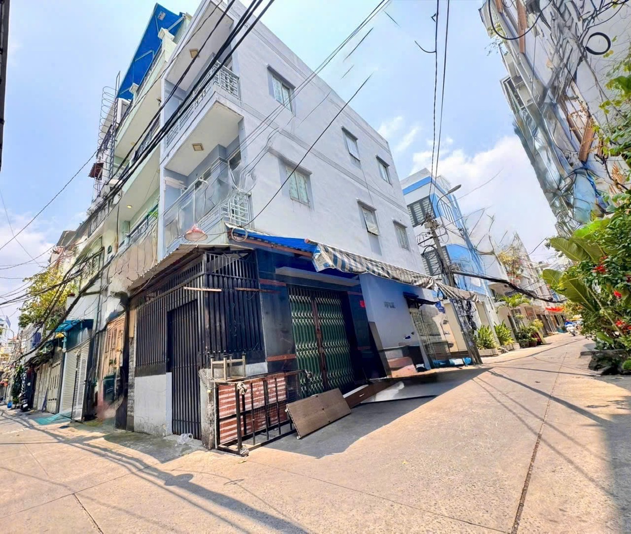  BÁN NHÀ  ĐẸP 5 TẦNG- MẶT TIỀN Đ.SÔ-  DÒNG TIỀN 60 TRIỆU MỔI THÁNG- THÔNG RA TÂN VĨNH- KHÁNH HỘI- HOÀNG DIỆU- NGUYỄN TẤT THÀNH. 