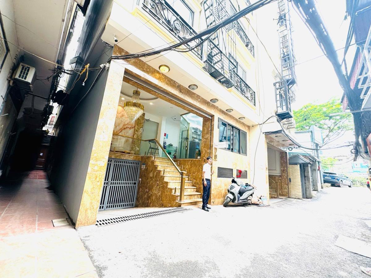  ???? BÁN TÒA APARTMENT, CHDV VÕ CHÍ CÔNG, 176M2 9T  MT 8M, Ô TÔ, SÁT PHỐ, 75 PHÒNG ???? 