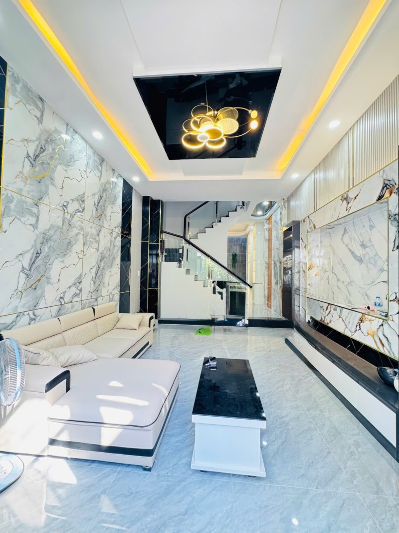  Bán nhà 5 tầng,  đường 385, Tăng Nhơn Phú A, Quận 9, Thủ Đức, TP HCM. DT  52m2, sổ hồng. Giá 7,9 tỷ 