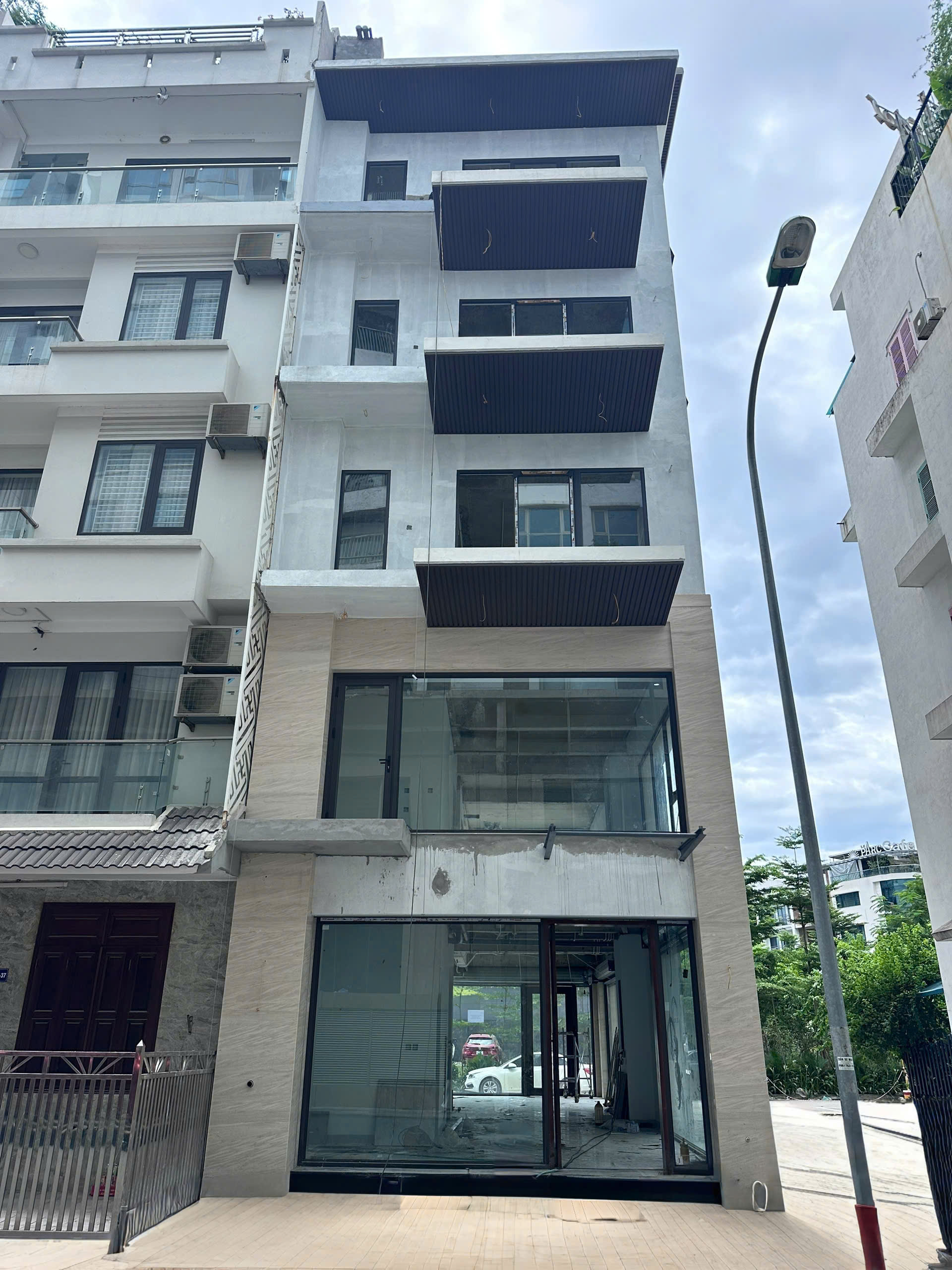  SHOPHOUSE GÓC 600M² TẠI CIPUTRA – ĐÓN ĐẦU DÒNG KHÁCH KHI VIETINBANK TOWER TÁI KHỞI ĐỘNG 