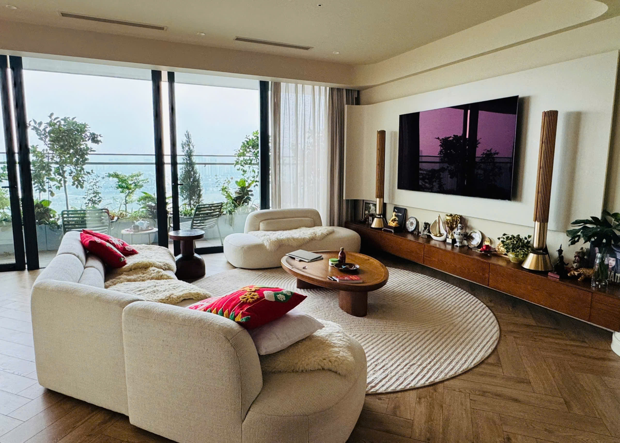  BÁN CH 3PN SUNSHINE GOLDEN RIVER  161,8M²  VIEW TRỰC DIỆN CÔNG VIÊN 66HA  FULL NỘI THẤT CAO CẤP  28 TỶ 