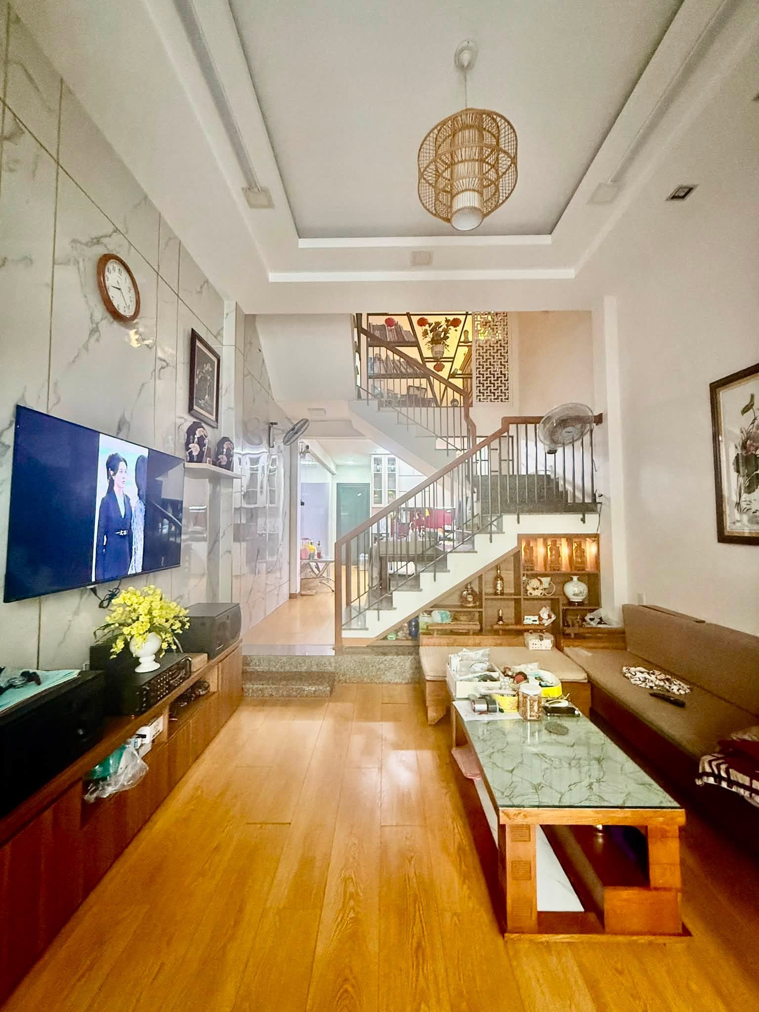  # Kiệt nhựa Gần Nguyễn Thành Hãn, 72m2, 2 tầng 3PN, sạch đẹp 5.x tỷ 