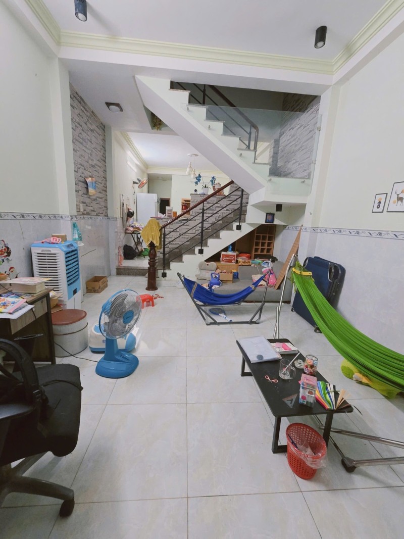  Bán nhà 2 tầng, 76m2 đường Số 14, Phước Bình, Quận 9, Thủ Đức, TP HCM, sổ hồng riêng. Giá 7.18 tỷ. 