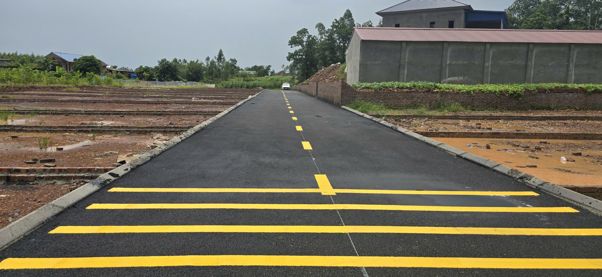  Bán đất Sóc Sơn- Hà Nội, 100m, mt 5.5m, 770 triệu, đường nhựa ô tô thông, gần UB xã, xây ở 