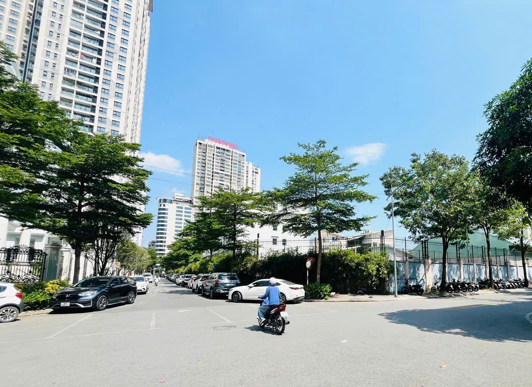  HIẾM LIỀN KỀ HDMON – HÀM NGHI – LÔ GÓC 2 VỈA HÈ – 6 TẦNG THANG MÁY - KINH DOANH SẦM UẤT KHÔNG CÓ CĂN THỨ 2 